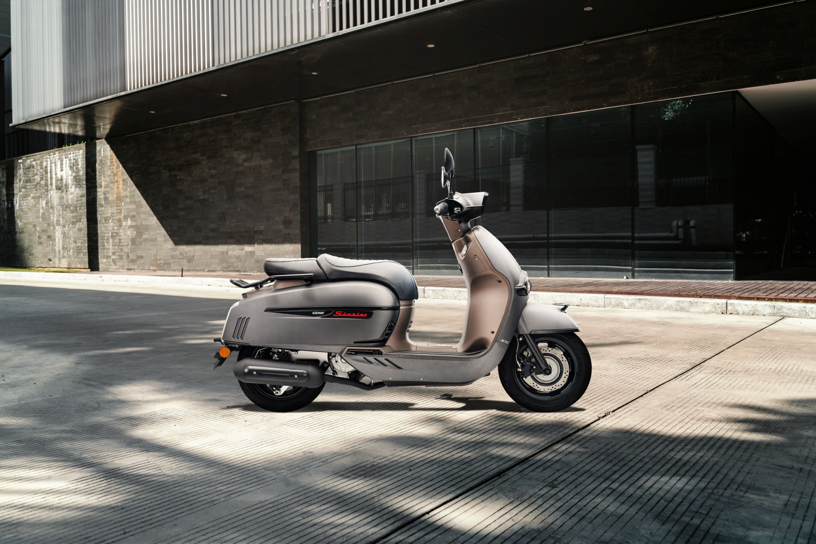 SIXTIES 300i
